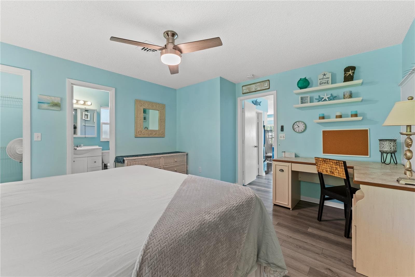 Single Family Residence at 424 CARMEL RD, VENICE, photo 23 of 35