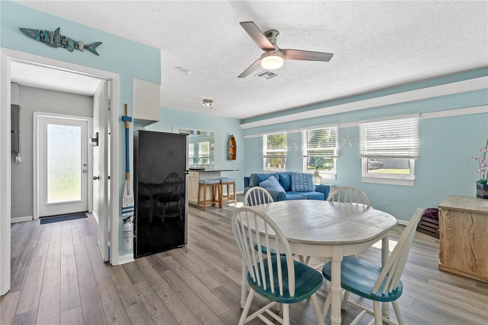 Single Family Residence at 424 CARMEL RD, VENICE, photo 25 of 35
