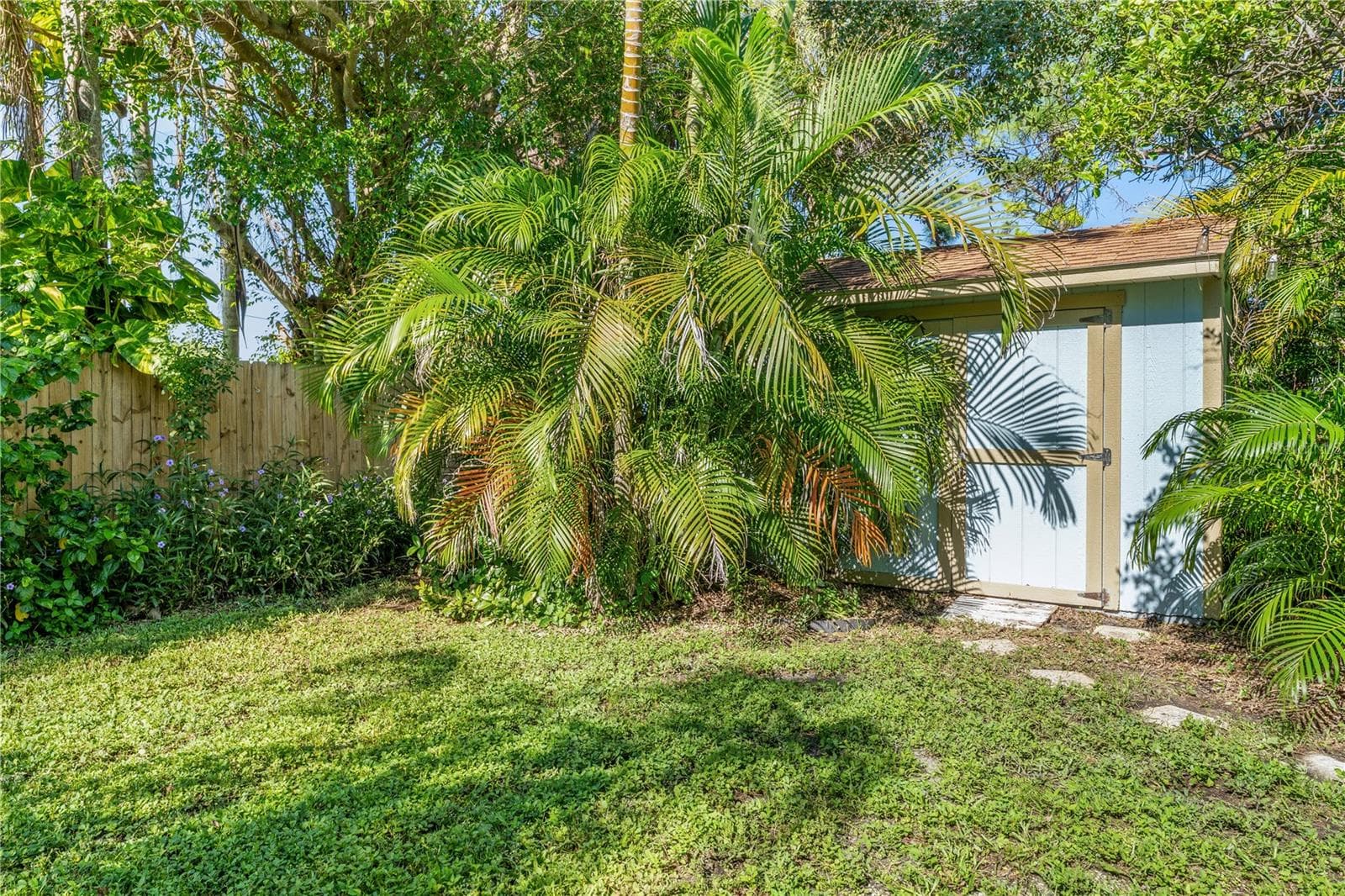 Single Family Residence at 424 CARMEL RD, VENICE, photo 34 of 35