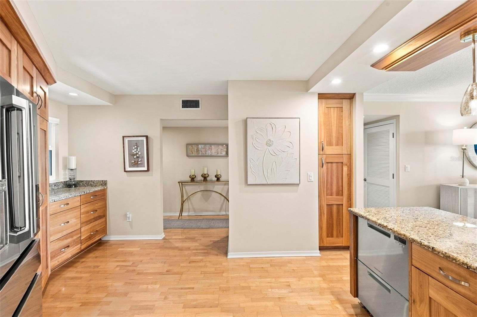 Condominium at 700 BEACH DR NE #803, ST PETERSBURG, photo 16 of 57