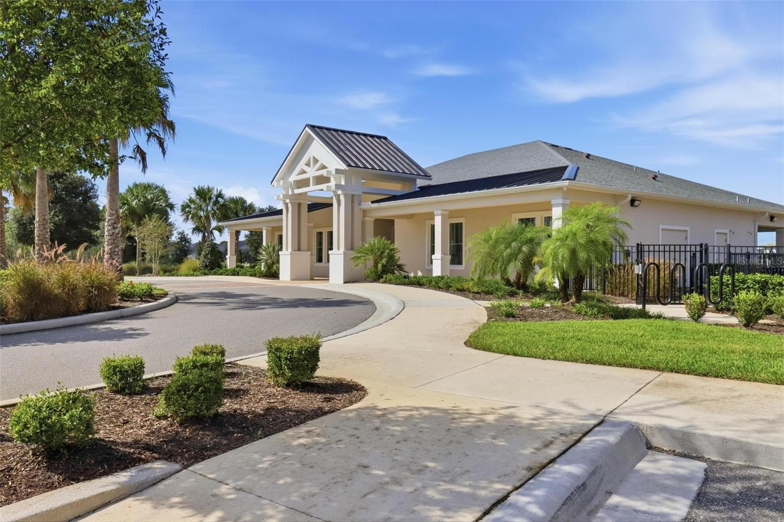 Single Family Residence at 883 LAKE HILL WAY, DELAND, photo 42 of 65