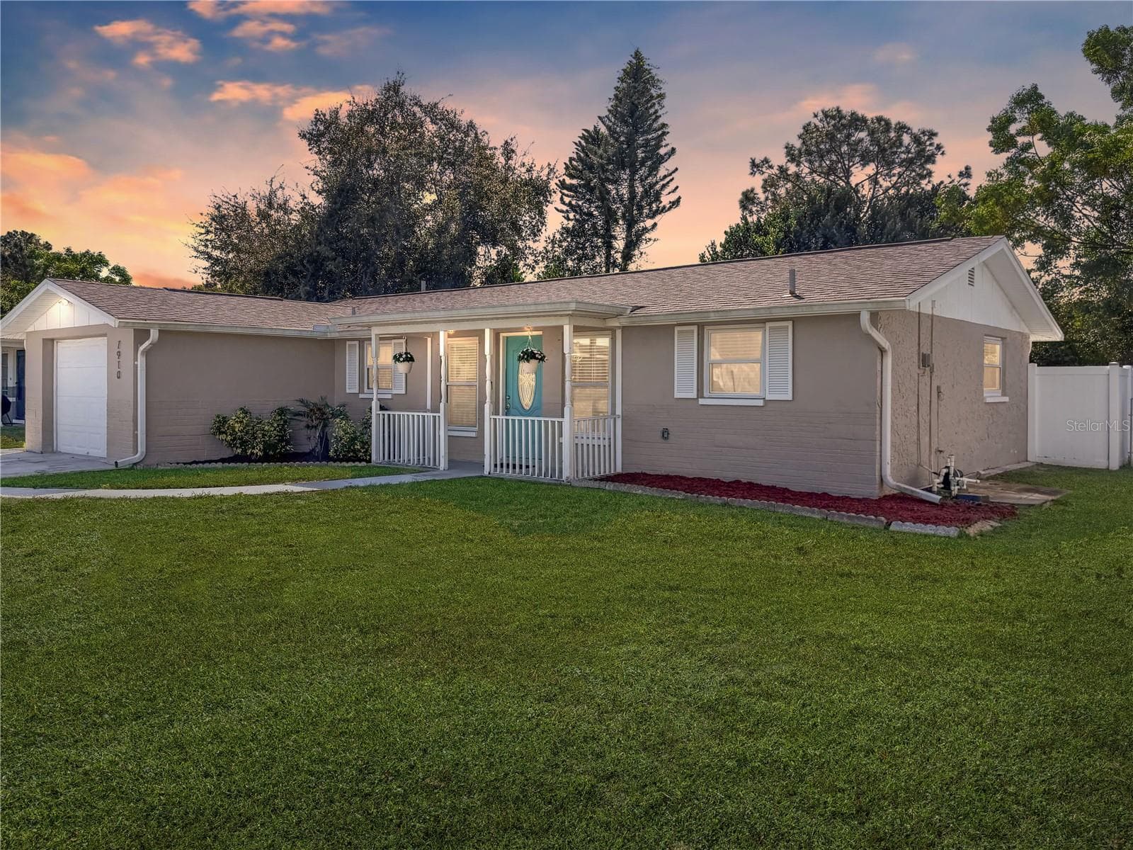 Single Family Residence at 7910 ILEX DR, PORT RICHEY, photo 3 of 34
