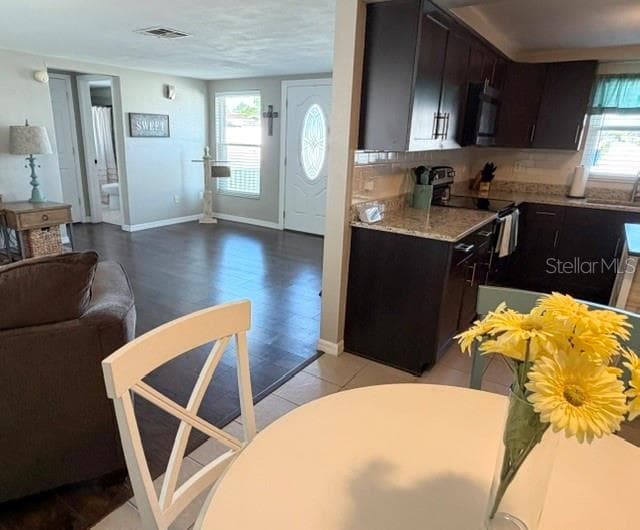 Living Space - 7910 ILEX DR, PORT RICHEY