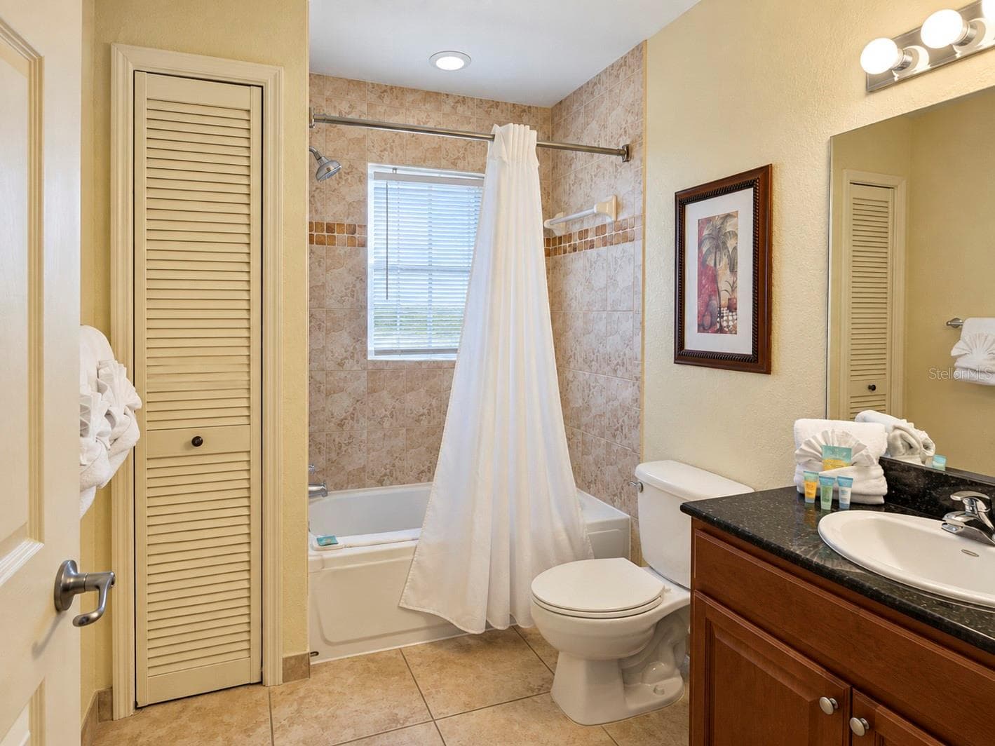 Condo - Hotel at 8125 RESORT VILLAGE DR #51214, ORLANDO, photo 18 of 21