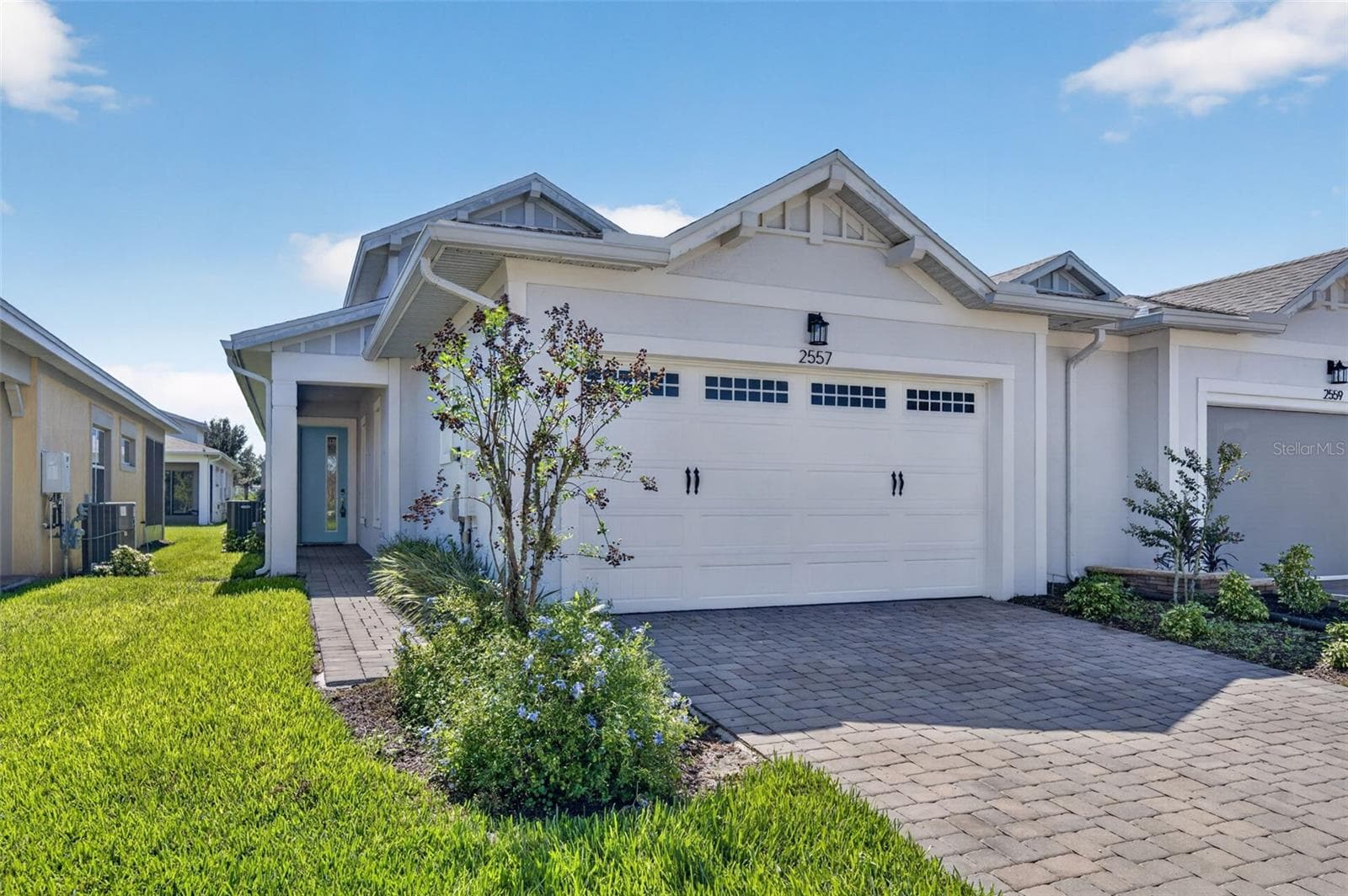 2557 YELLOW BRICK RD