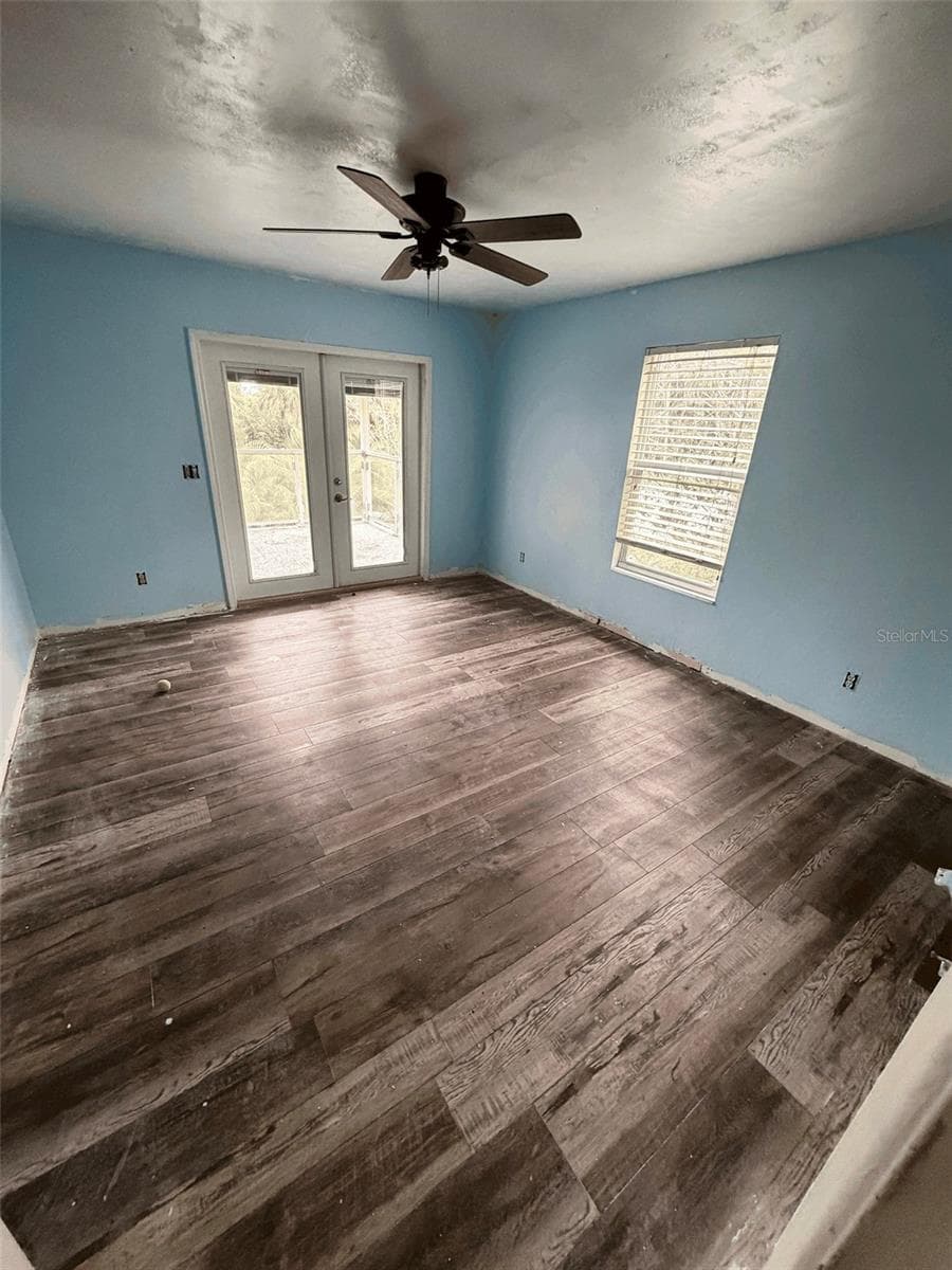 Single Family Residence at 3090 PHOENIX AVE, OLDSMAR, photo 17 of 30