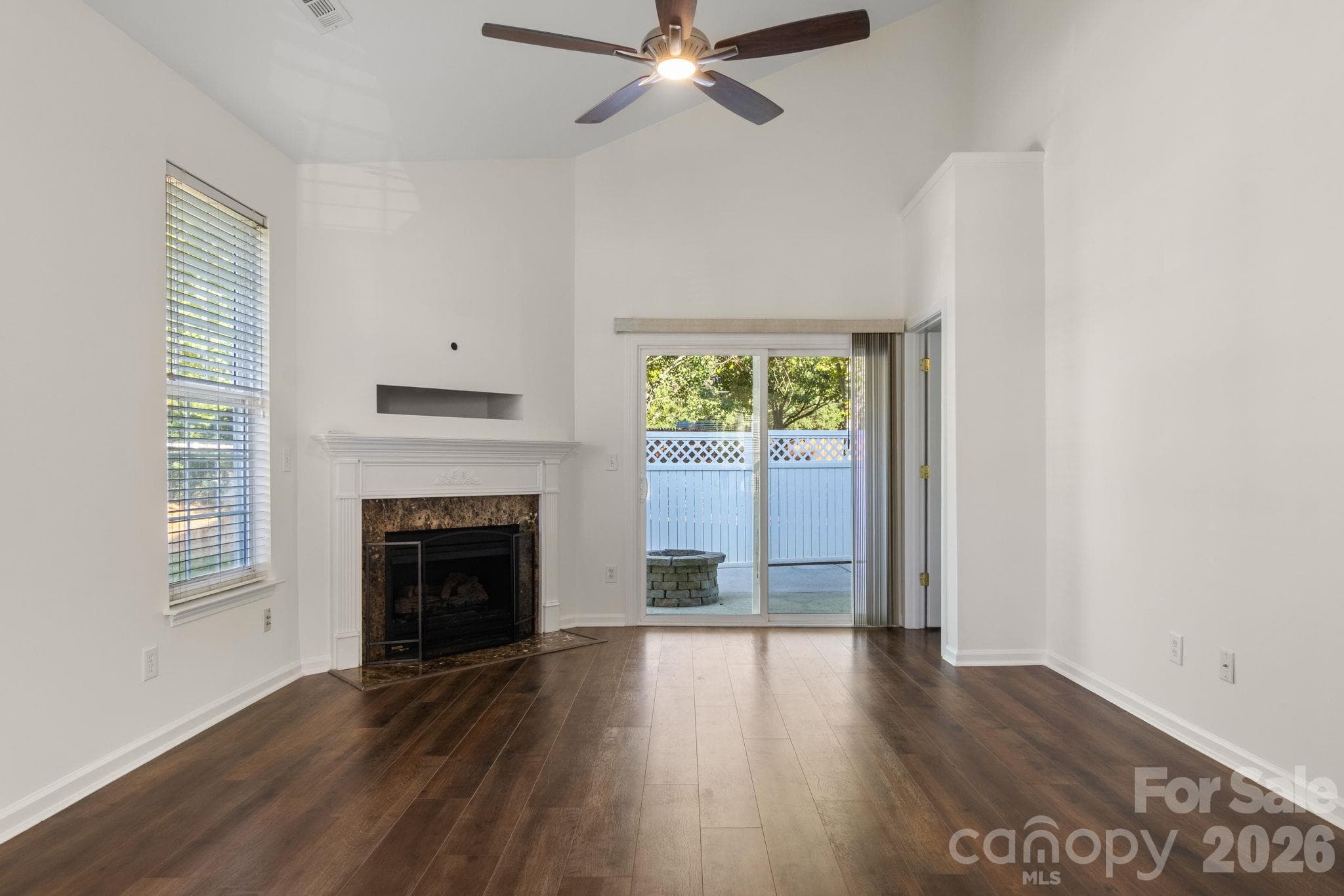 Townhouse at 701 Shellstone Place, Fort Mill, photo 15 of 27