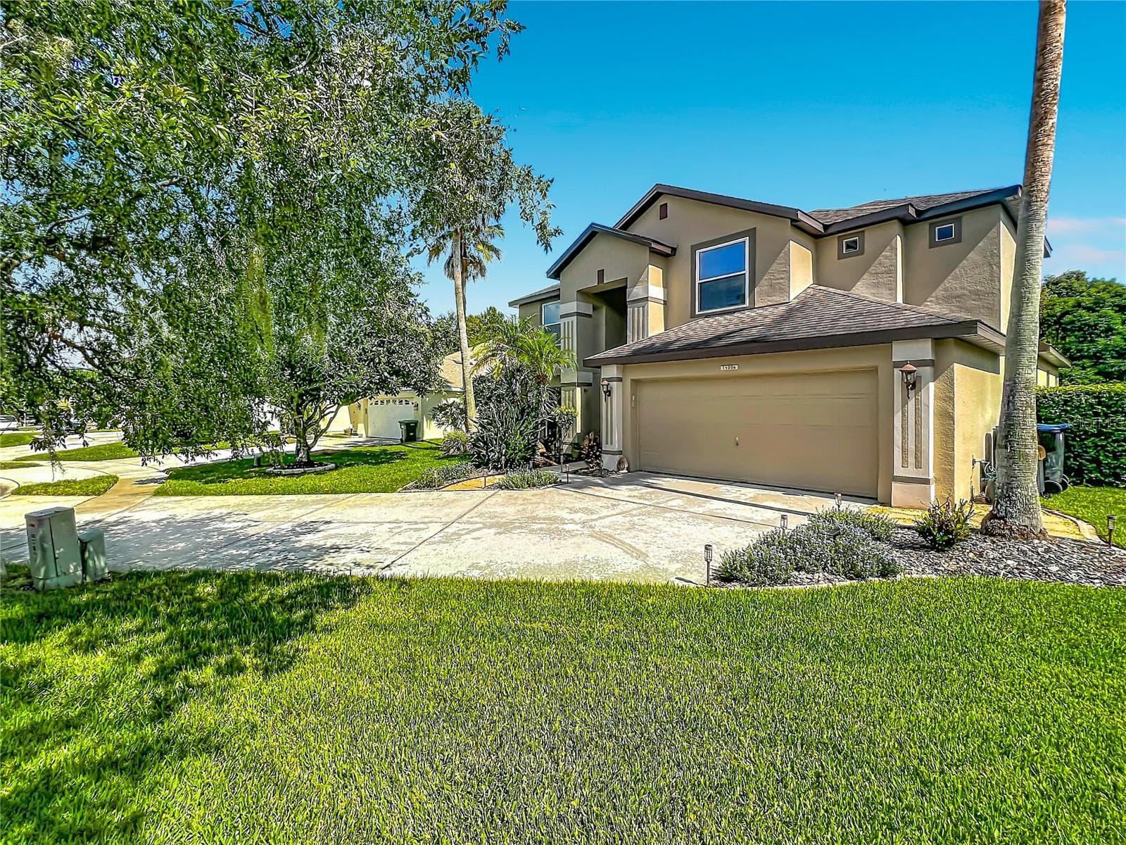 Single Family Residence at 14006 LAKE UNDERHILL RD, ORLANDO, photo 6 of 80
