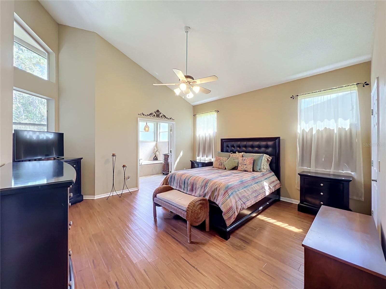 Single Family Residence at 14006 LAKE UNDERHILL RD, ORLANDO, photo 33 of 80