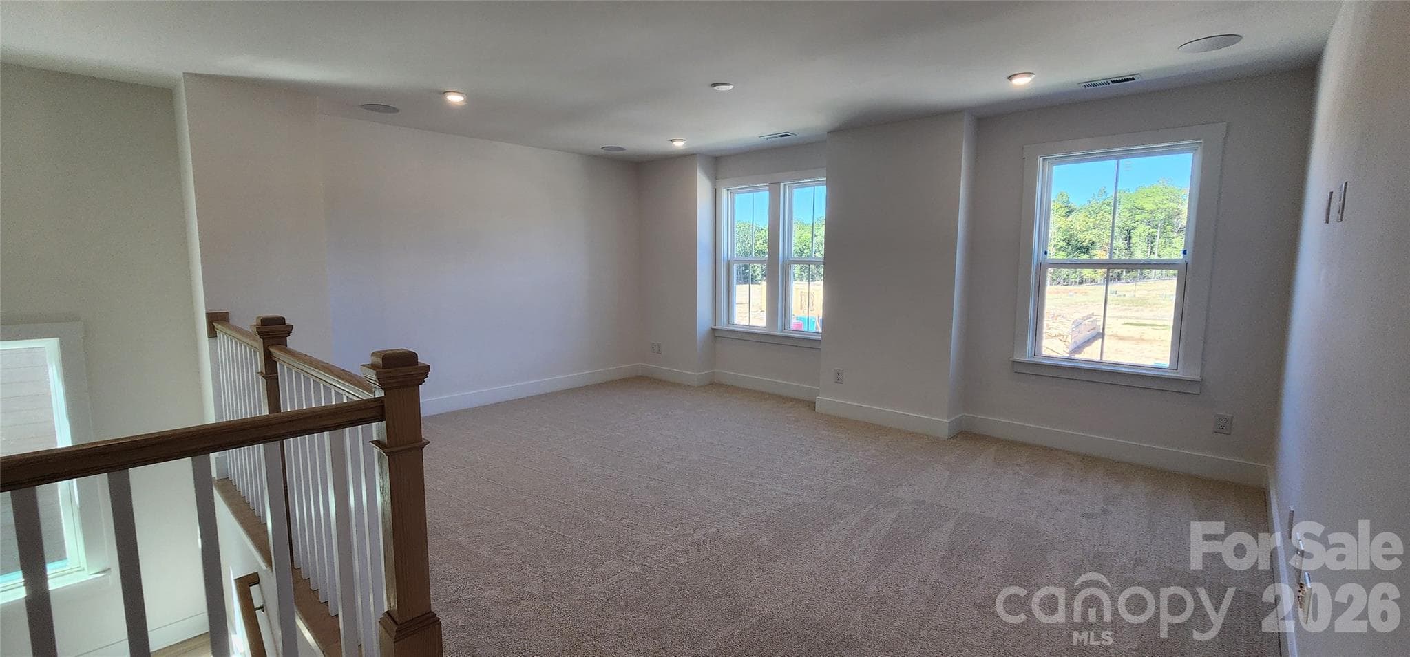 Spacious loft with surround sound - 577 Cottage Garden Lane, Belmont