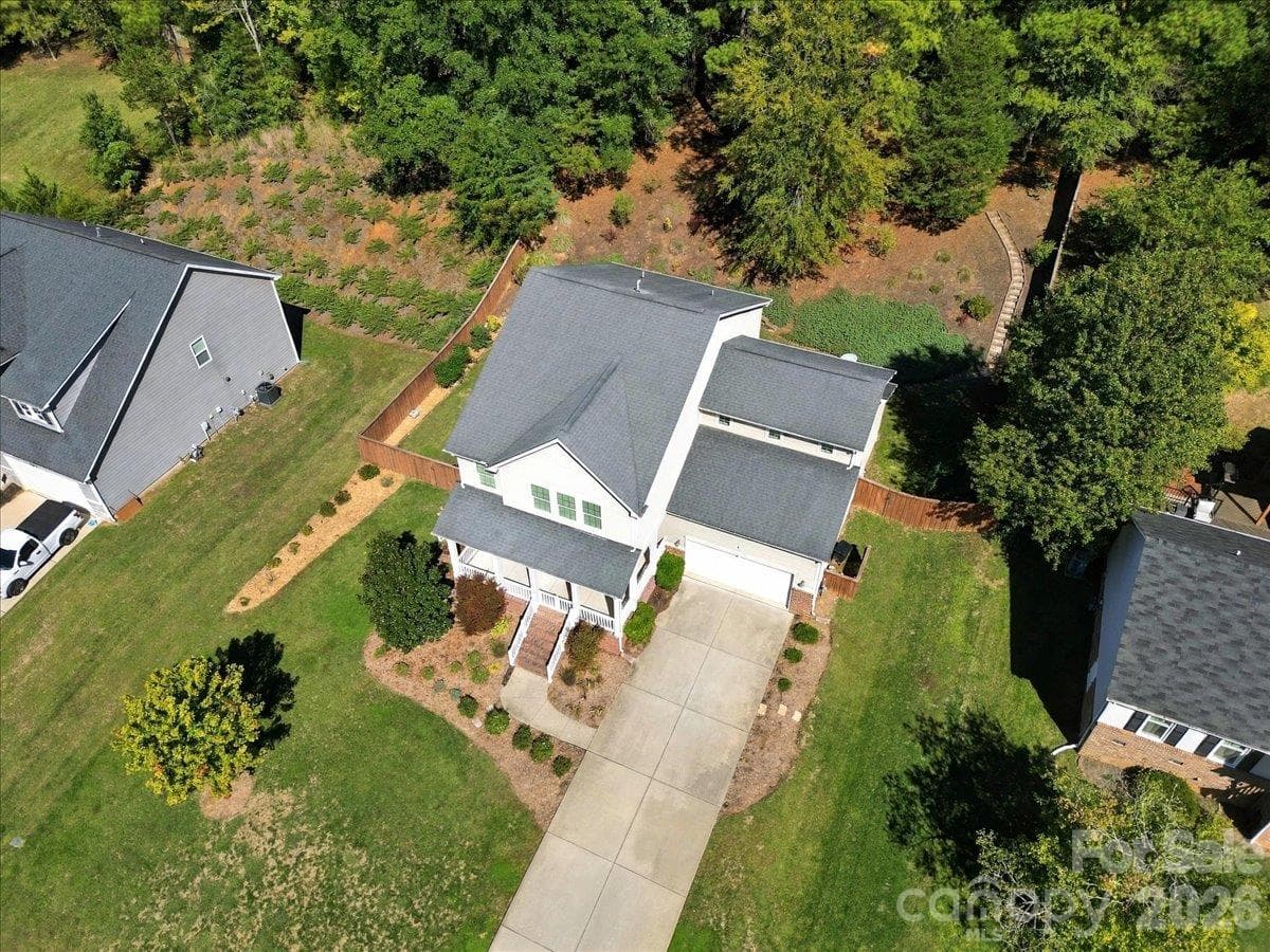 Single Family Residence at 204 Southfork Lane, Belmont, photo 3 of 28