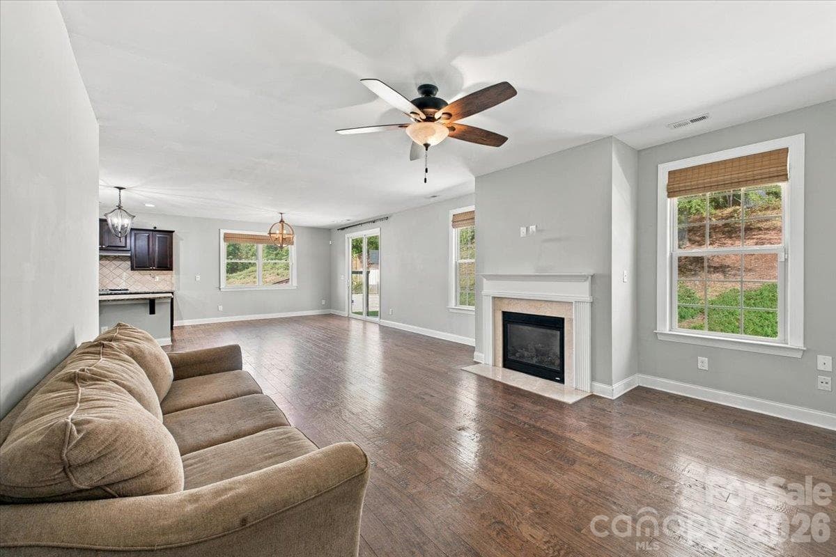 Single Family Residence at 204 Southfork Lane, Belmont, photo 15 of 28