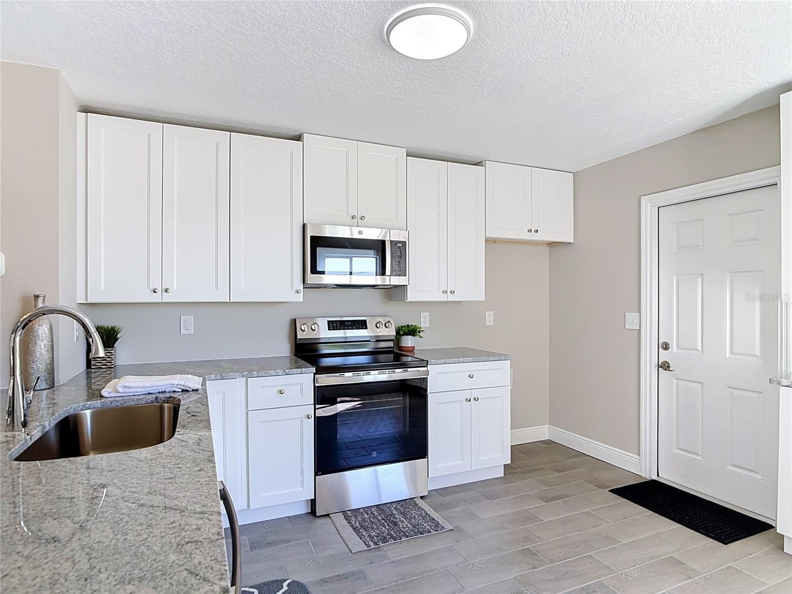 Single Family Residence at 3025 FOXBORO CIR, DELTONA, photo 4 of 68