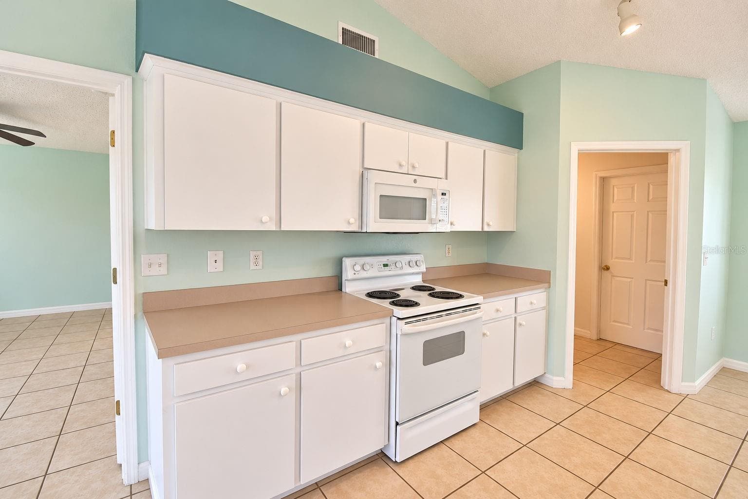 Single Family Residence at 3630 WELSCH WAY, LAKELAND, photo 11 of 53