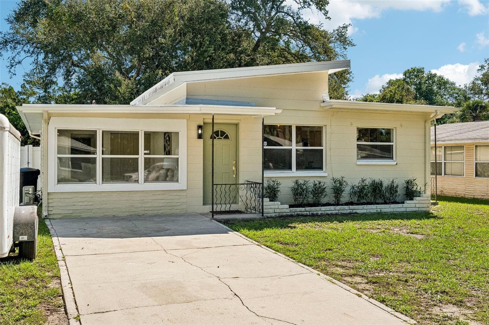 Single Family Residence at 2112 25TH ST S, ST PETERSBURG, photo 3 of 37
