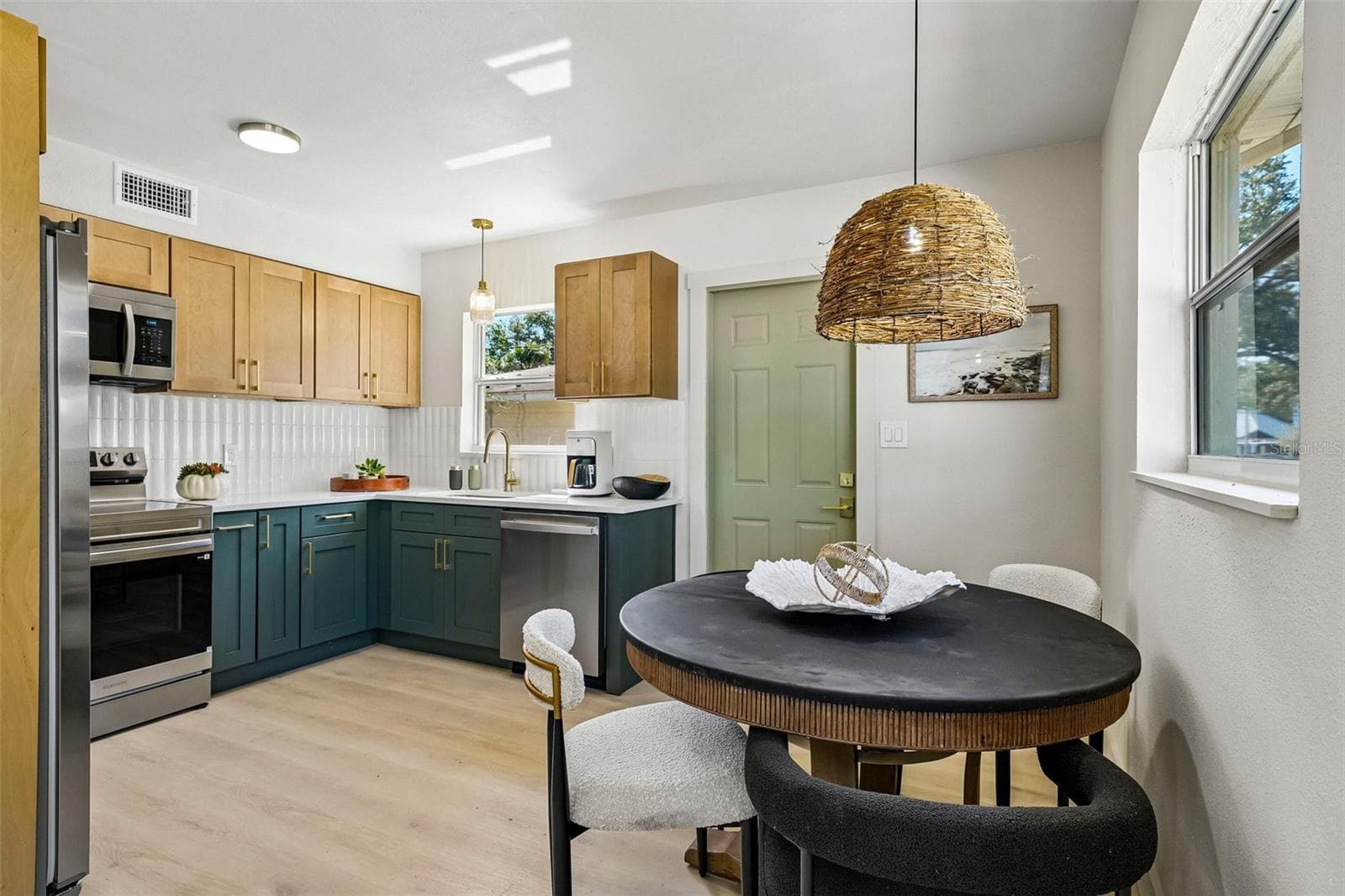 Single Family Residence at 2112 25TH ST S, ST PETERSBURG, photo 13 of 37