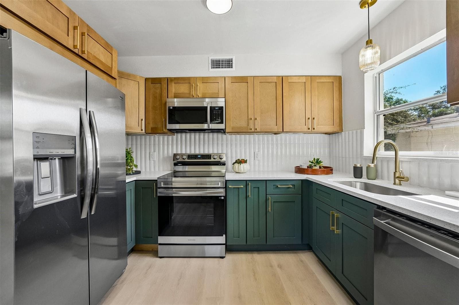 Single Family Residence at 2112 25TH ST S, ST PETERSBURG, photo 16 of 37