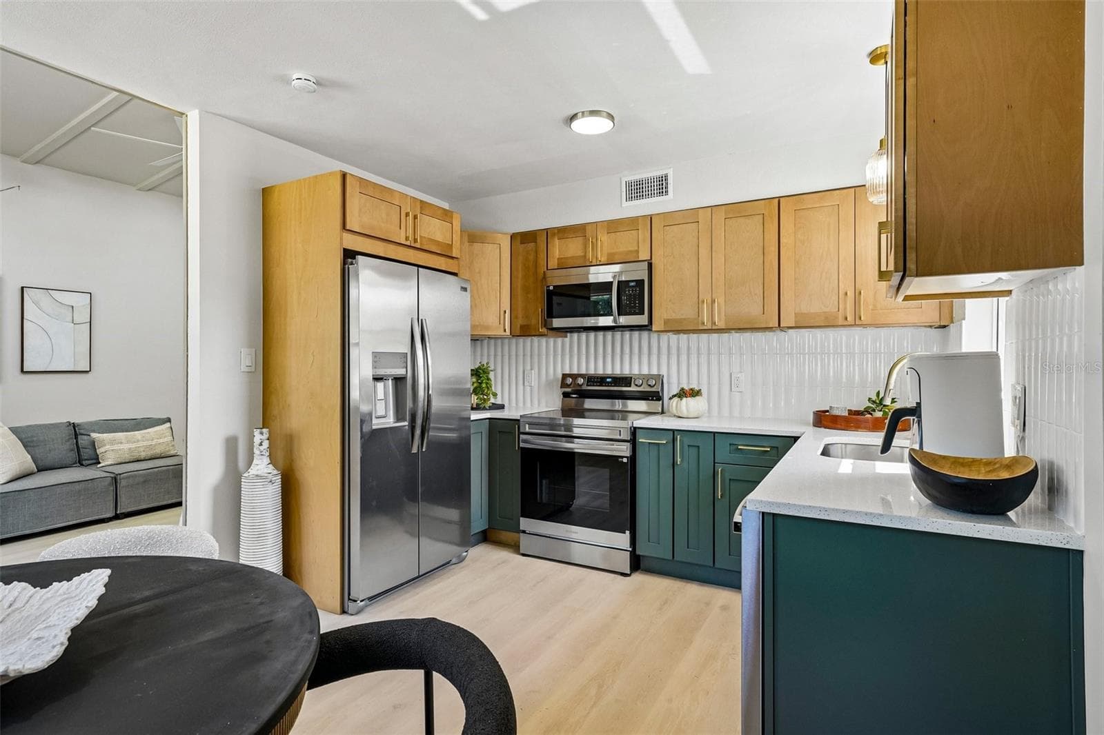 Single Family Residence at 2112 25TH ST S, ST PETERSBURG, photo 19 of 37