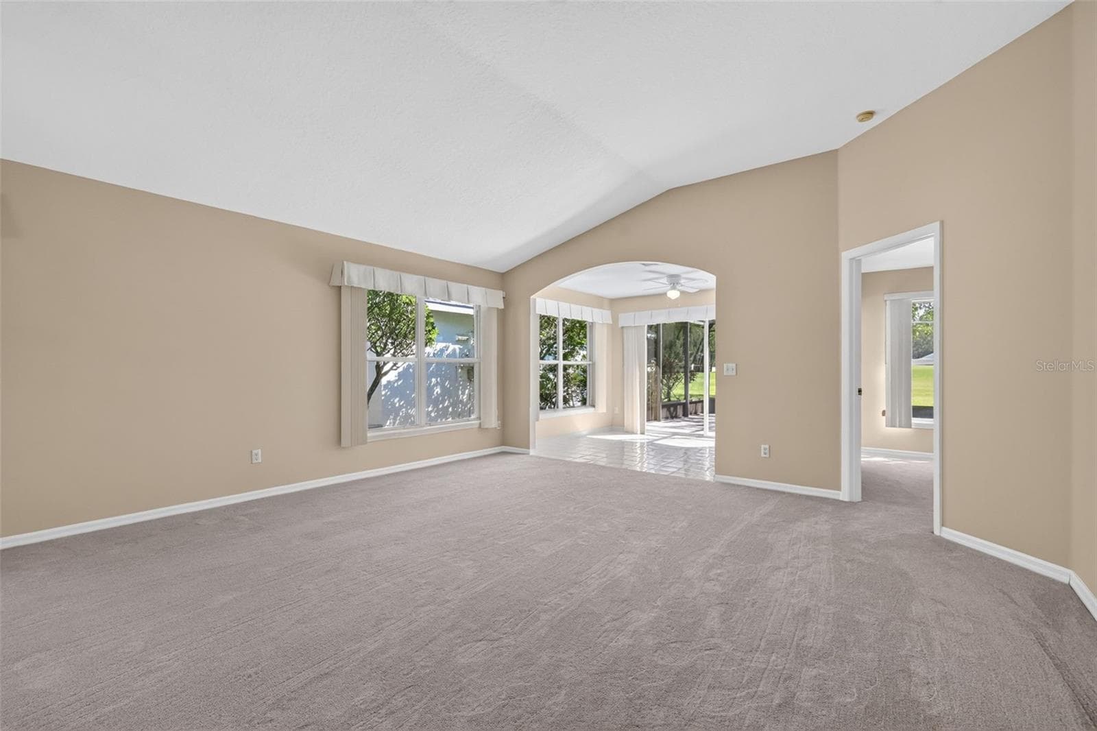 Single Family Residence at 3032 ANDOVER CT, MOUNT DORA, photo 8 of 51