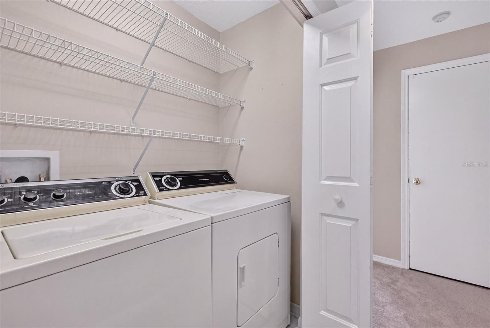 Single Family Residence at 3032 ANDOVER CT, MOUNT DORA, photo 16 of 51