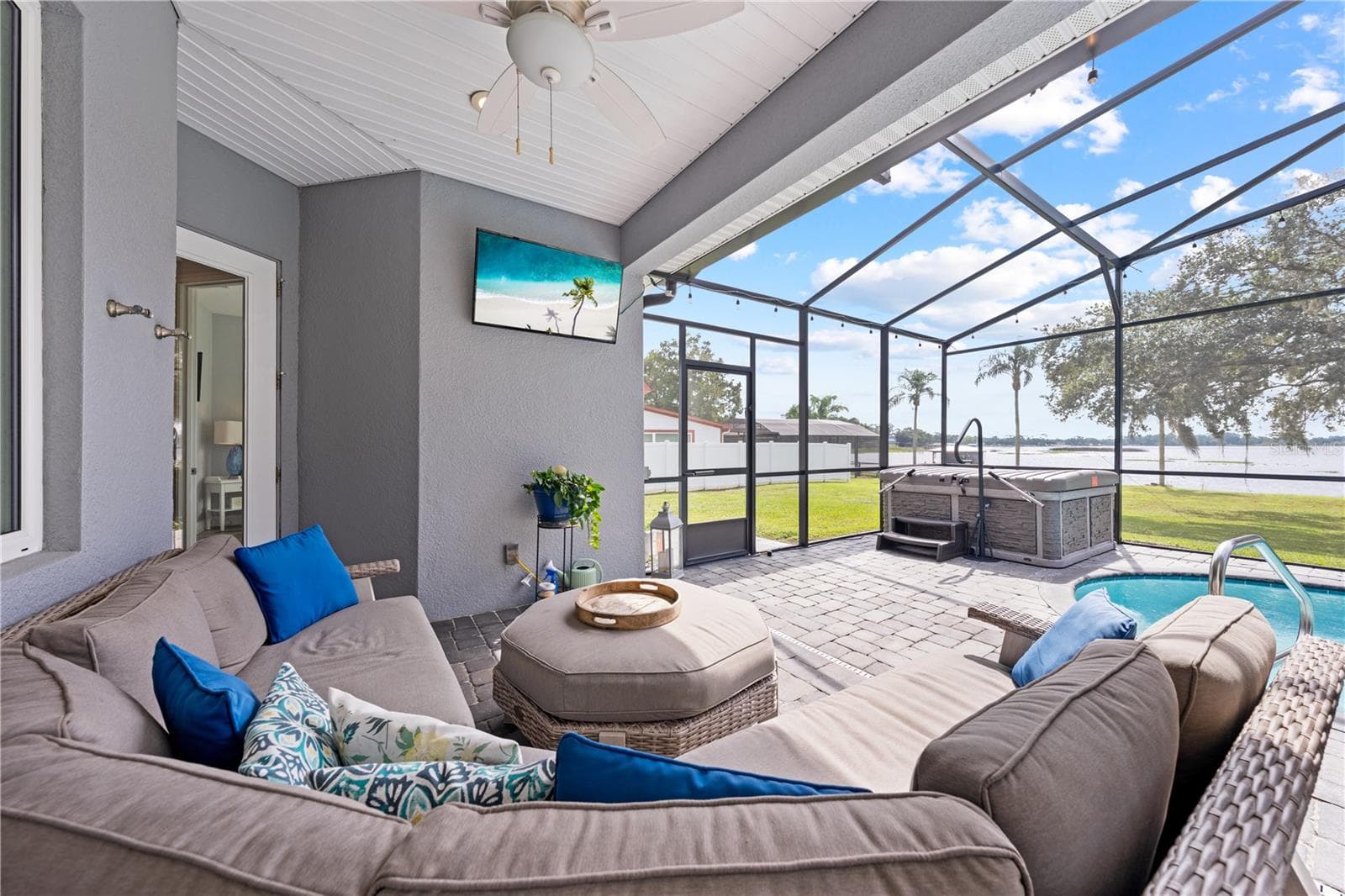 Large covered lanai perfect for entertaining - 590 EDEN DR, ST CLOUD