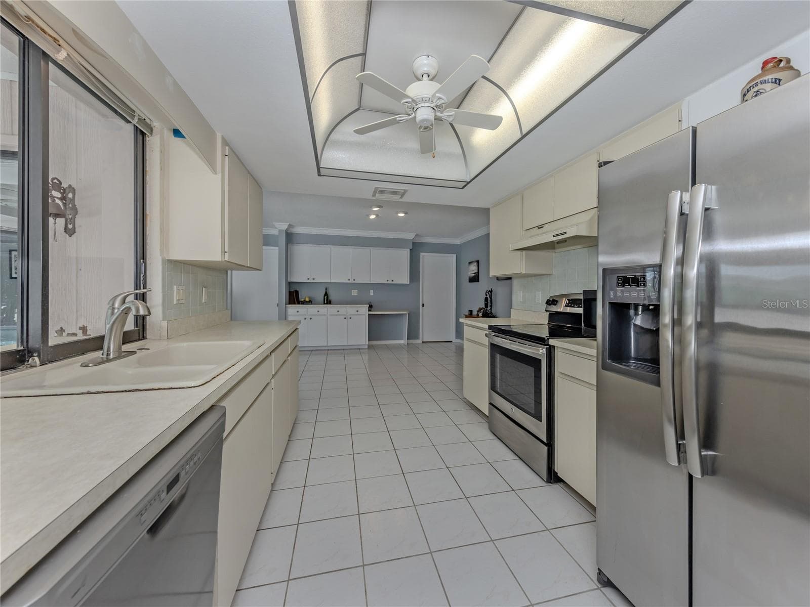 Single Family Residence at 1612 VIKKI CT, VENICE, photo 9 of 26