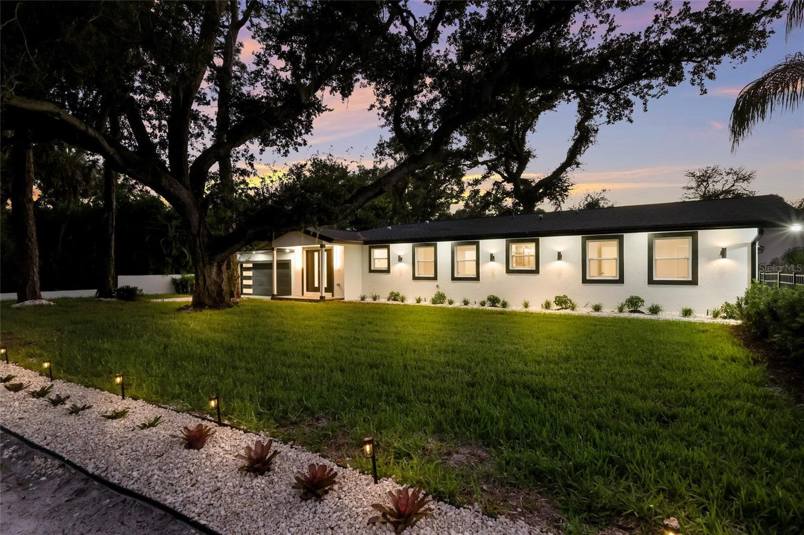 Single Family Residence at 780 INDIAN BEACH CIR, SARASOTA, photo 3 of 43