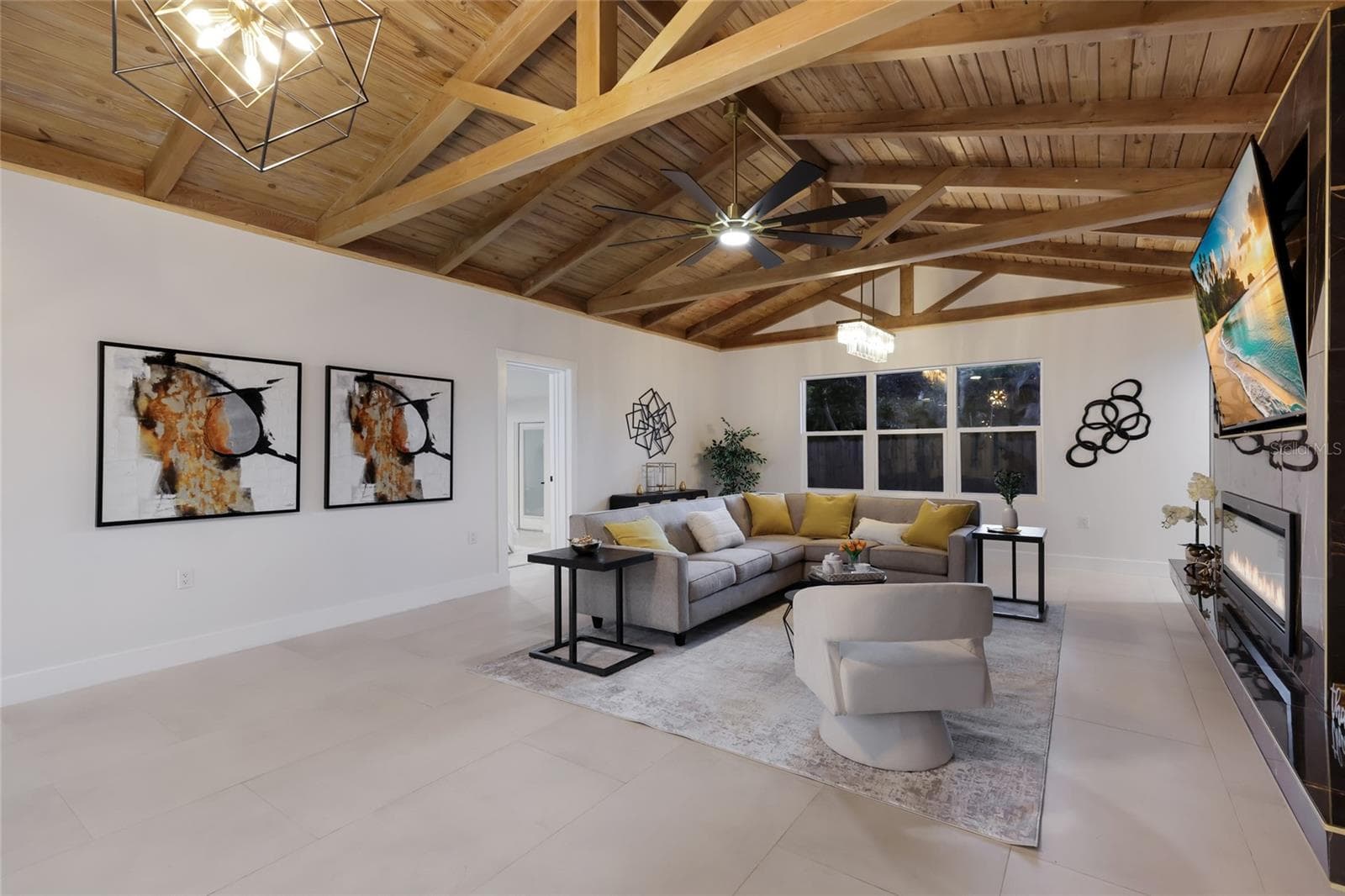 Single Family Residence at 780 INDIAN BEACH CIR, SARASOTA, photo 8 of 43