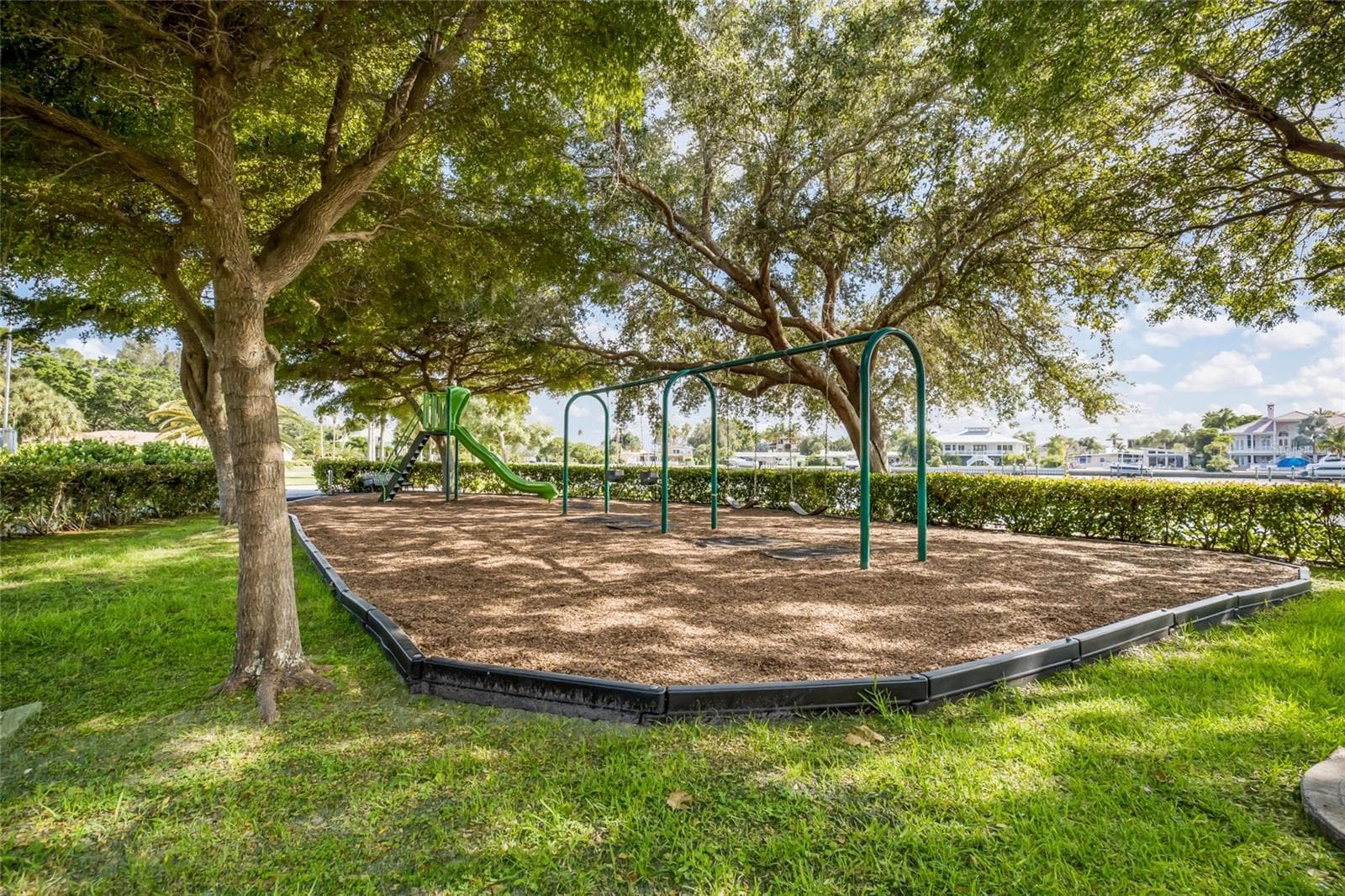 Single Family Residence at 780 INDIAN BEACH CIR, SARASOTA, photo 40 of 43