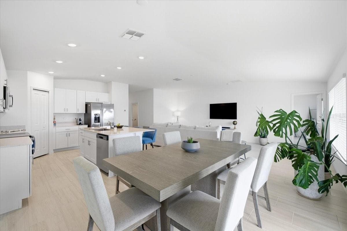 Single Family Residence at 8823 SUNSET PARK TRL, PARRISH, photo 11 of 44