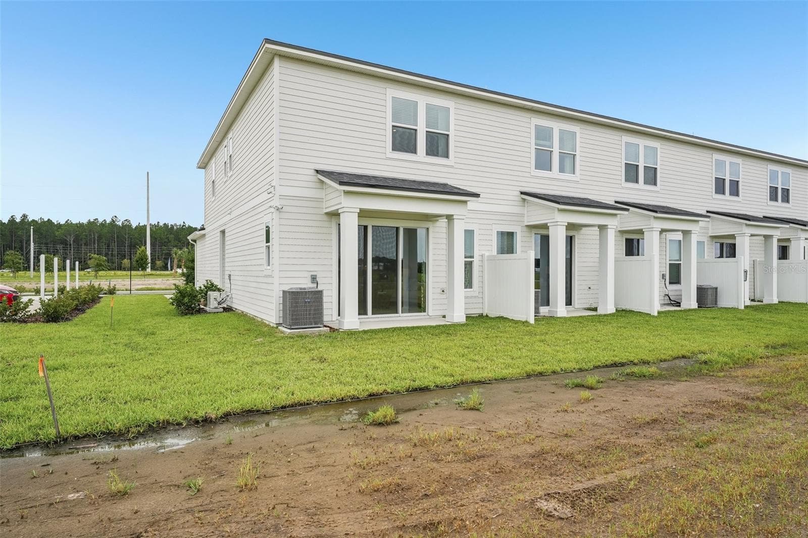 Townhouse at BARTRAM MEADOWS, JACKSONVILLE, photo 5 of 28