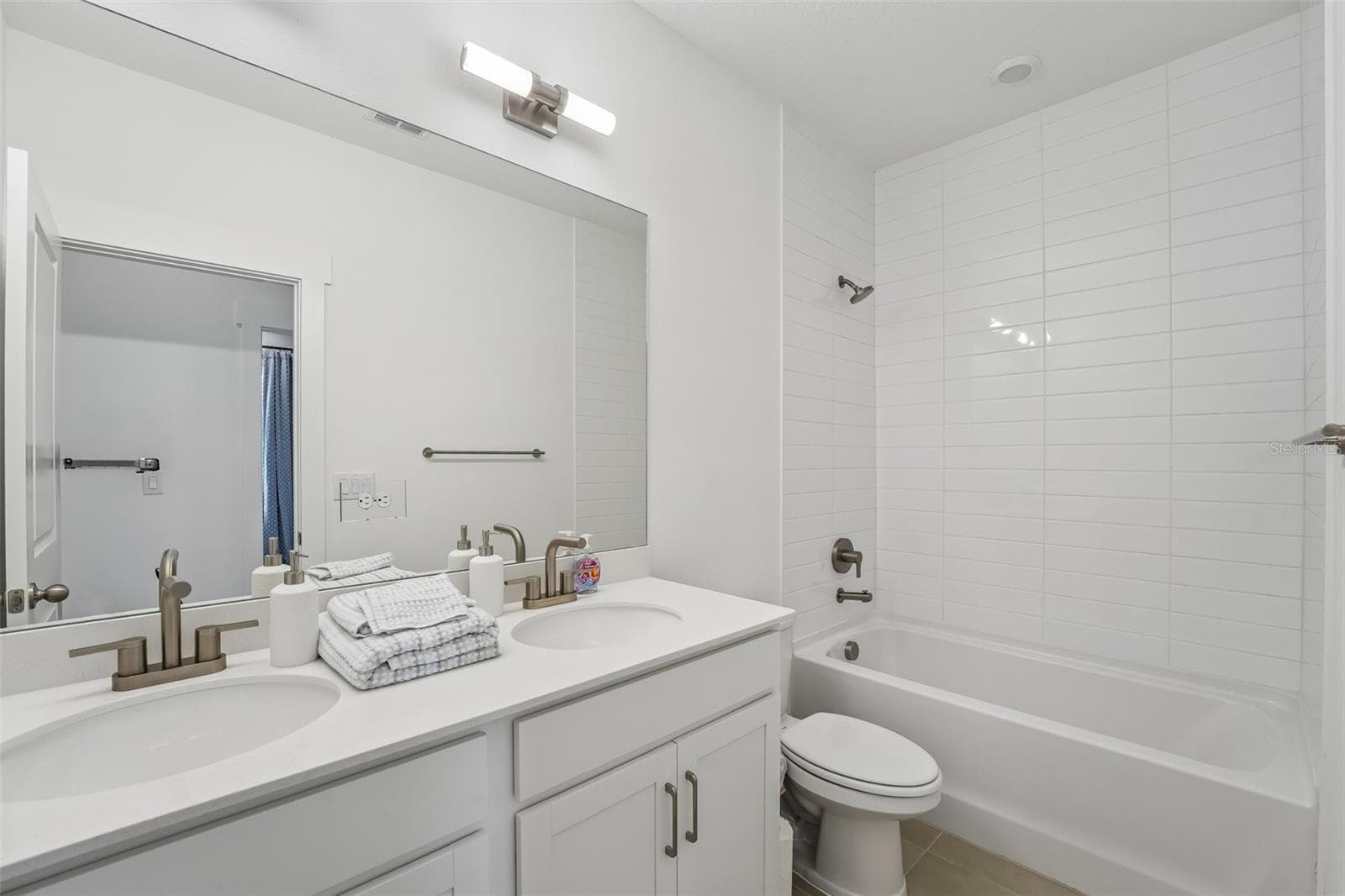 Townhouse at BARTRAM MEADOWS, JACKSONVILLE, photo 27 of 28