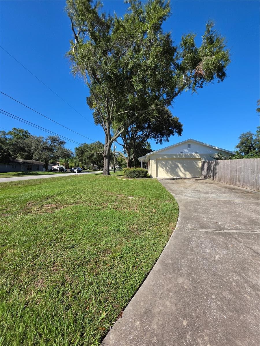 Single Family Residence at 17001 MELBA LN, LUTZ, photo 43 of 60