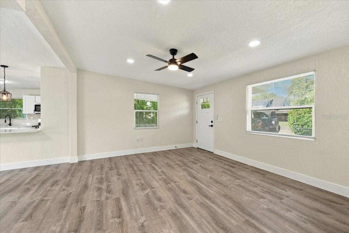 Single Family Residence at 240 WESTWOOD AVE, WINTER HAVEN, photo 15 of 64