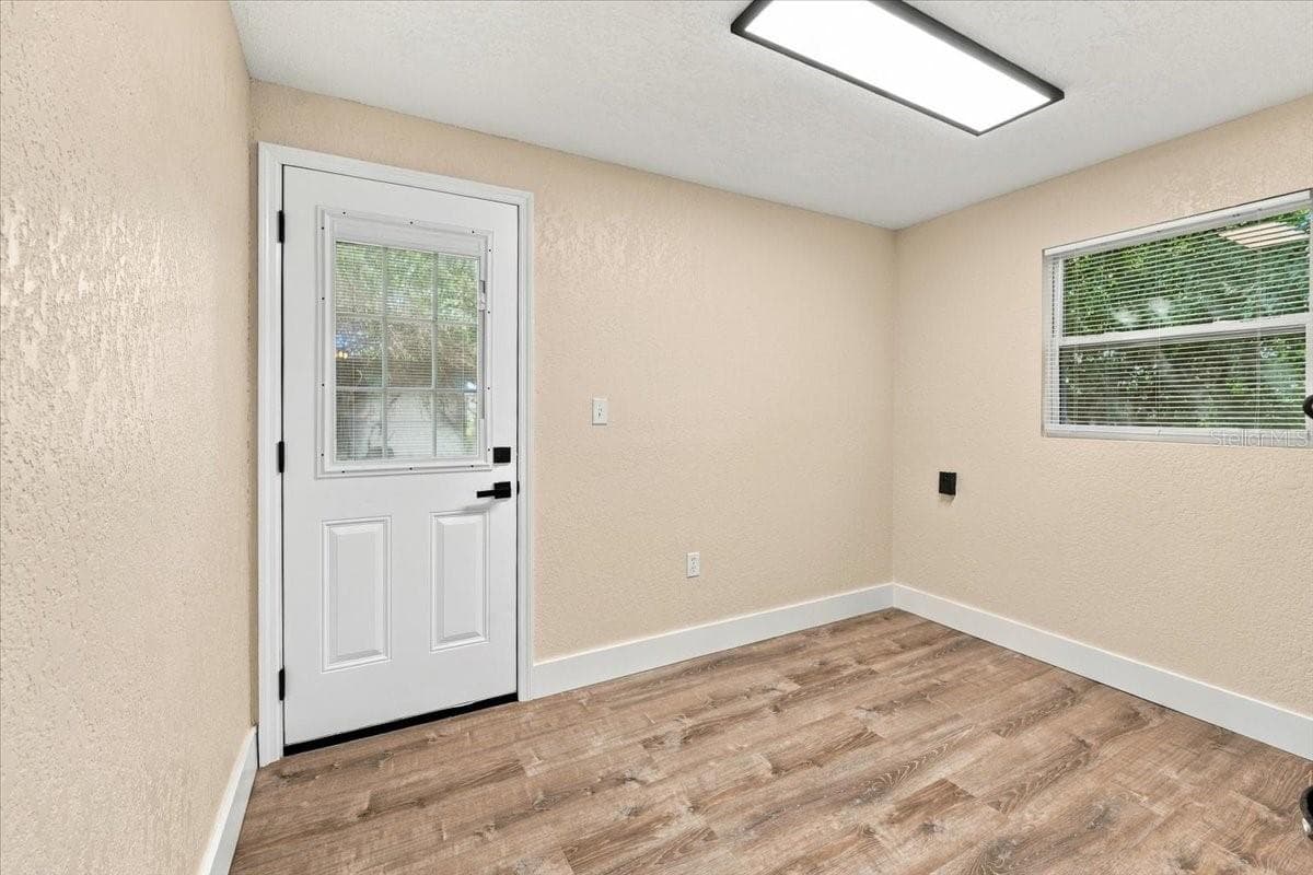 Single Family Residence at 240 WESTWOOD AVE, WINTER HAVEN, photo 22 of 64