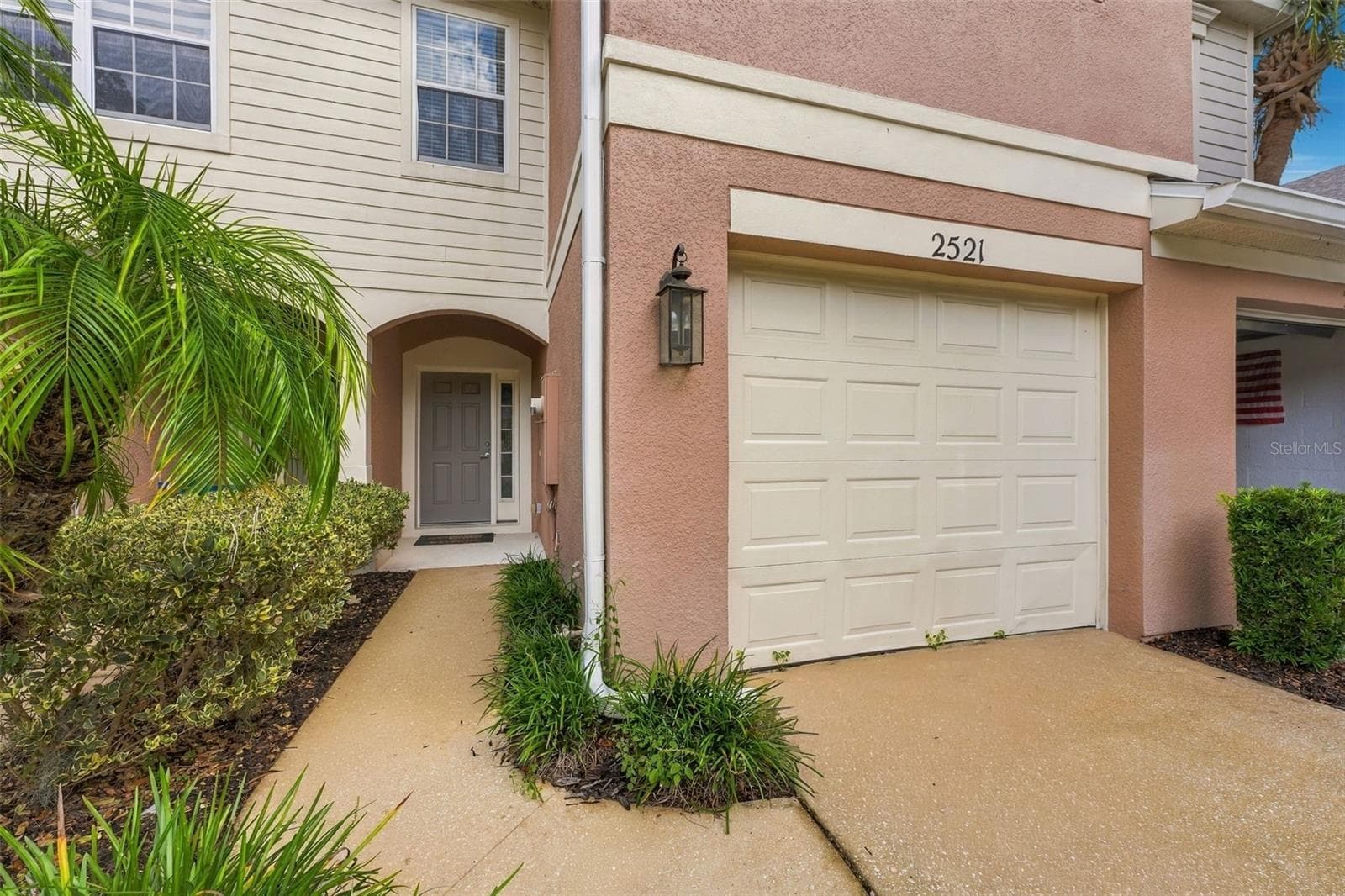 Townhouse at 2521 STOCKTON DR, SANFORD, photo 4 of 36