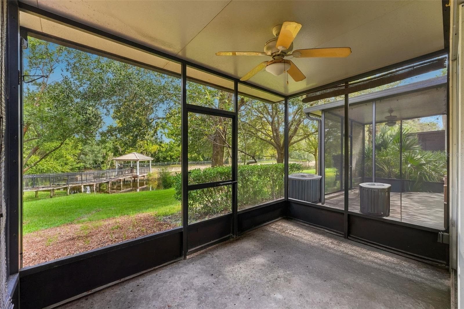 Townhouse at 2521 STOCKTON DR, SANFORD, photo 13 of 36