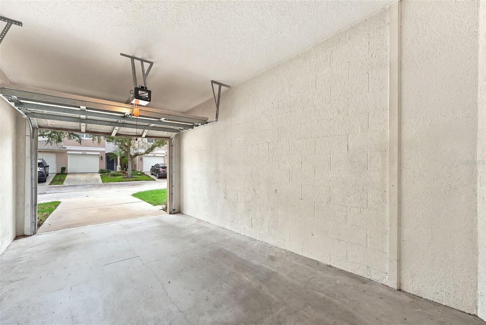 Townhouse at 2521 STOCKTON DR, SANFORD, photo 25 of 36