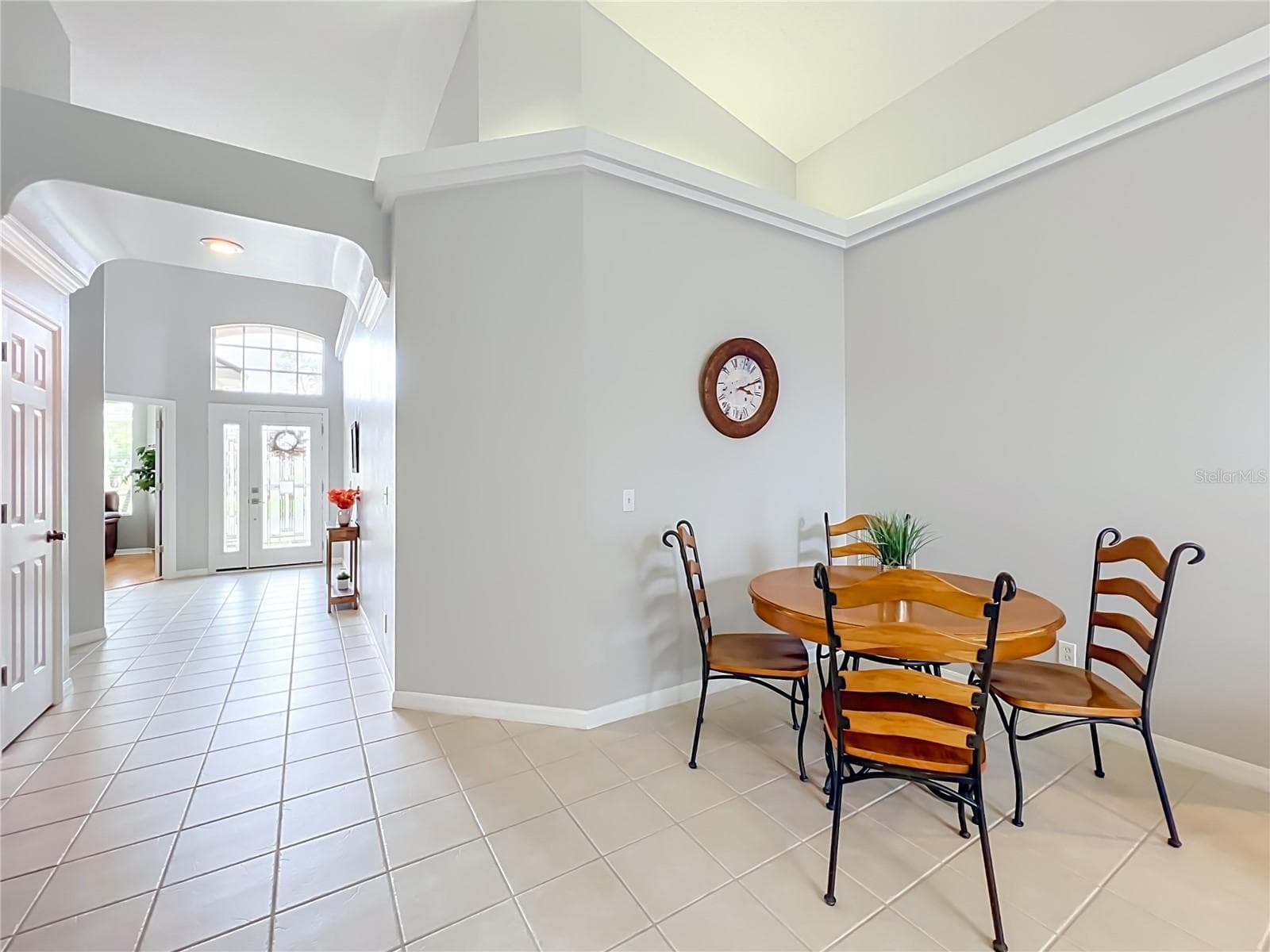 Single Family Residence at 1519 WOODSGLEN DR, WINTER SPRINGS, photo 5 of 49