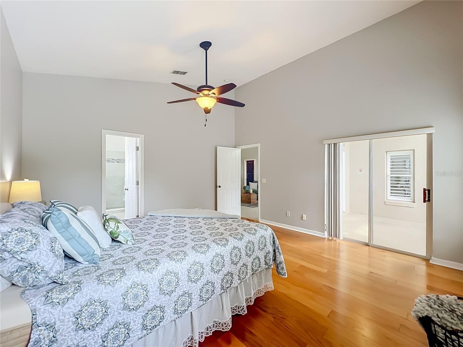 Single Family Residence at 1519 WOODSGLEN DR, WINTER SPRINGS, photo 18 of 49