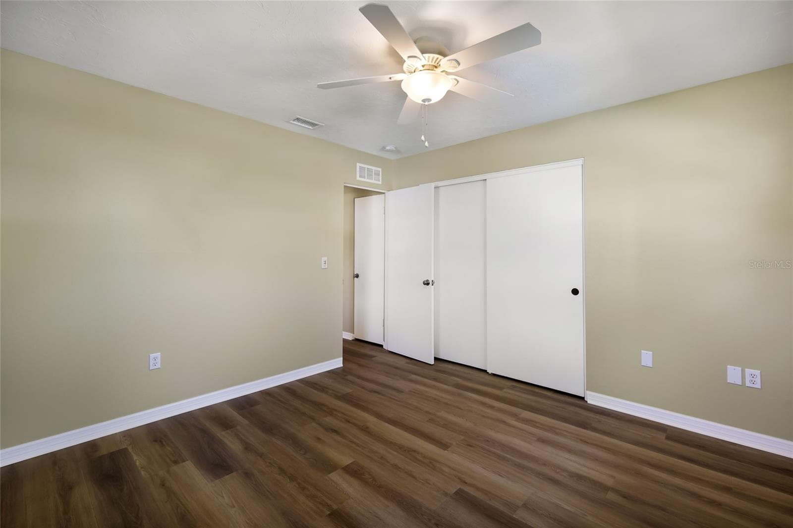 Single Family Residence at GULF GATE, SARASOTA, photo 27 of 41