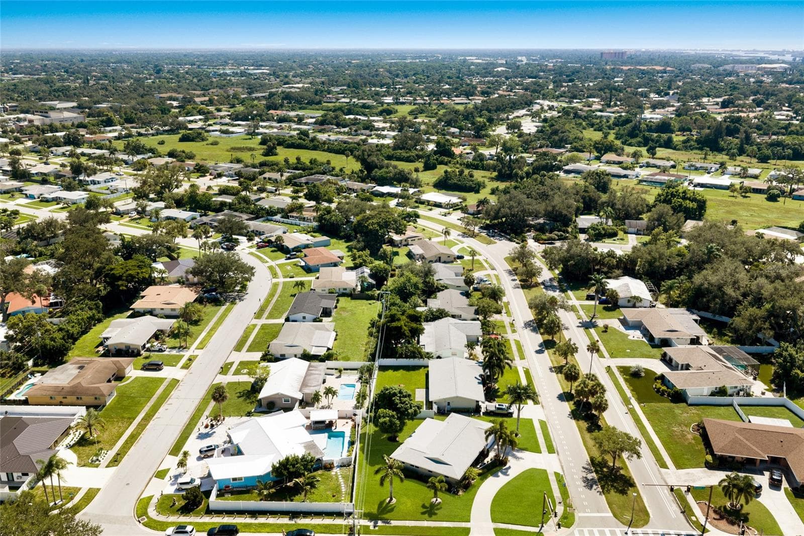 Single Family Residence at GULF GATE, SARASOTA, photo 35 of 41