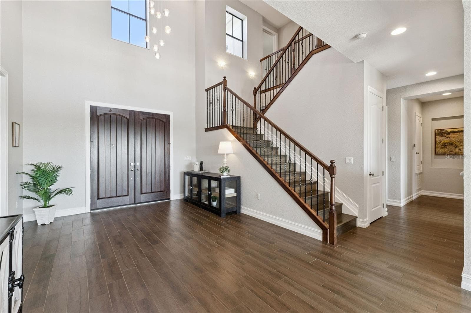 Single Family Residence at 10919 MOBBERLEY CIR, ORLANDO, photo 3 of 63