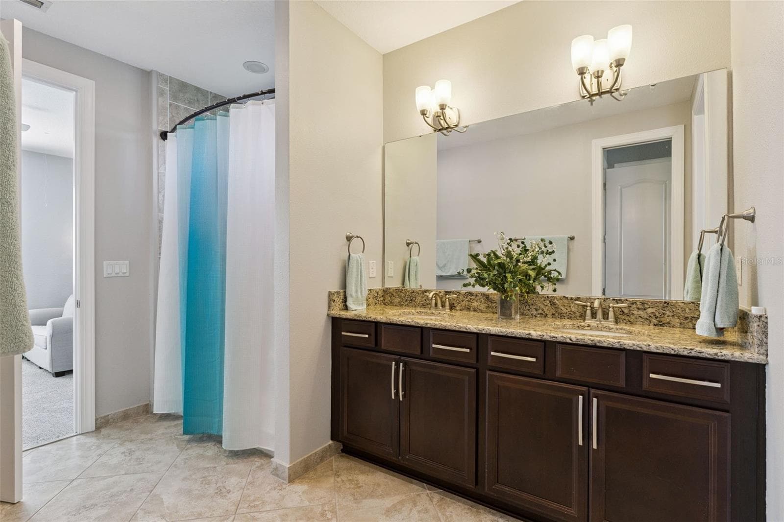 Single Family Residence at 10919 MOBBERLEY CIR, ORLANDO, photo 42 of 63