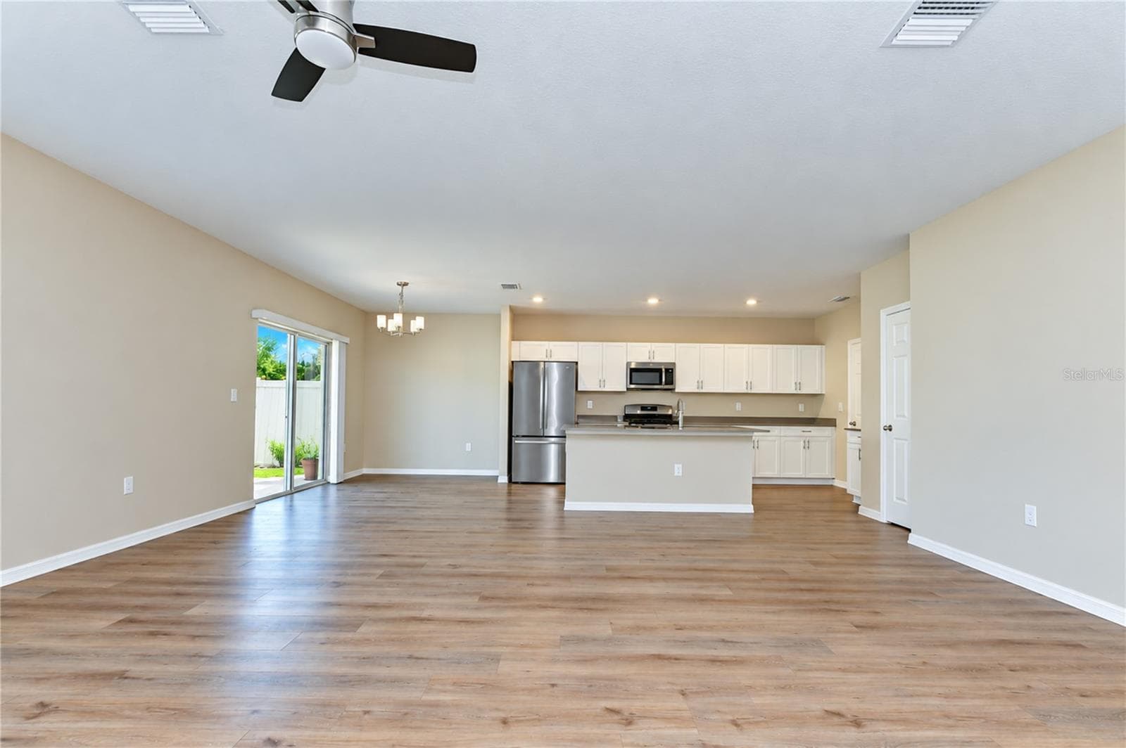 Bright, spacious main level designed for comfortable everyday living. - 11484 BROOK EDGE AVE, RIVERVIEW