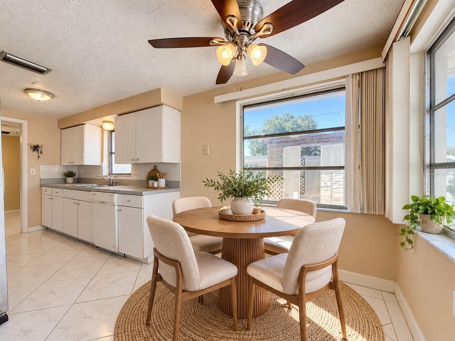 Virtually Staged - 1153 CHANCELLOR DR, HOLIDAY