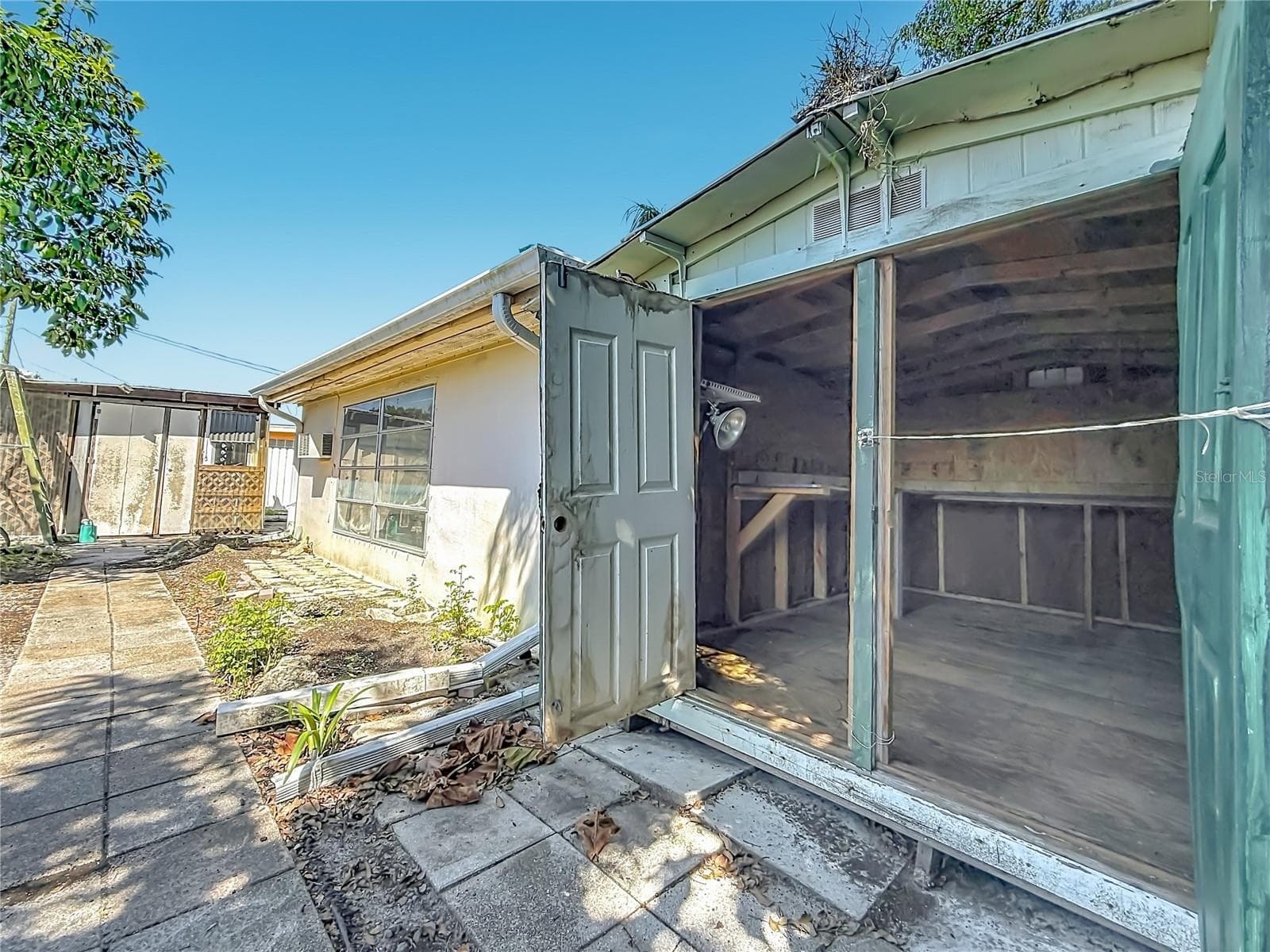Single Family Residence at 1153 CHANCELLOR DR, HOLIDAY, photo 57 of 80