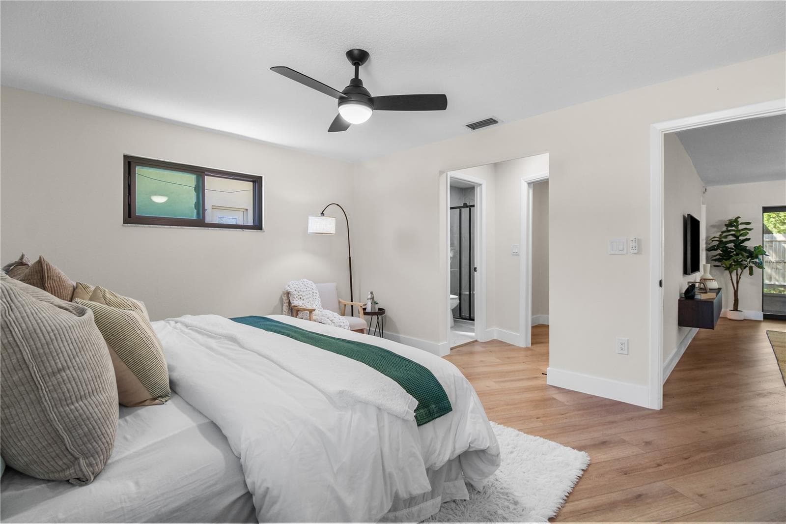 Single Family Residence at 12412 116TH ST, LARGO, photo 9 of 33