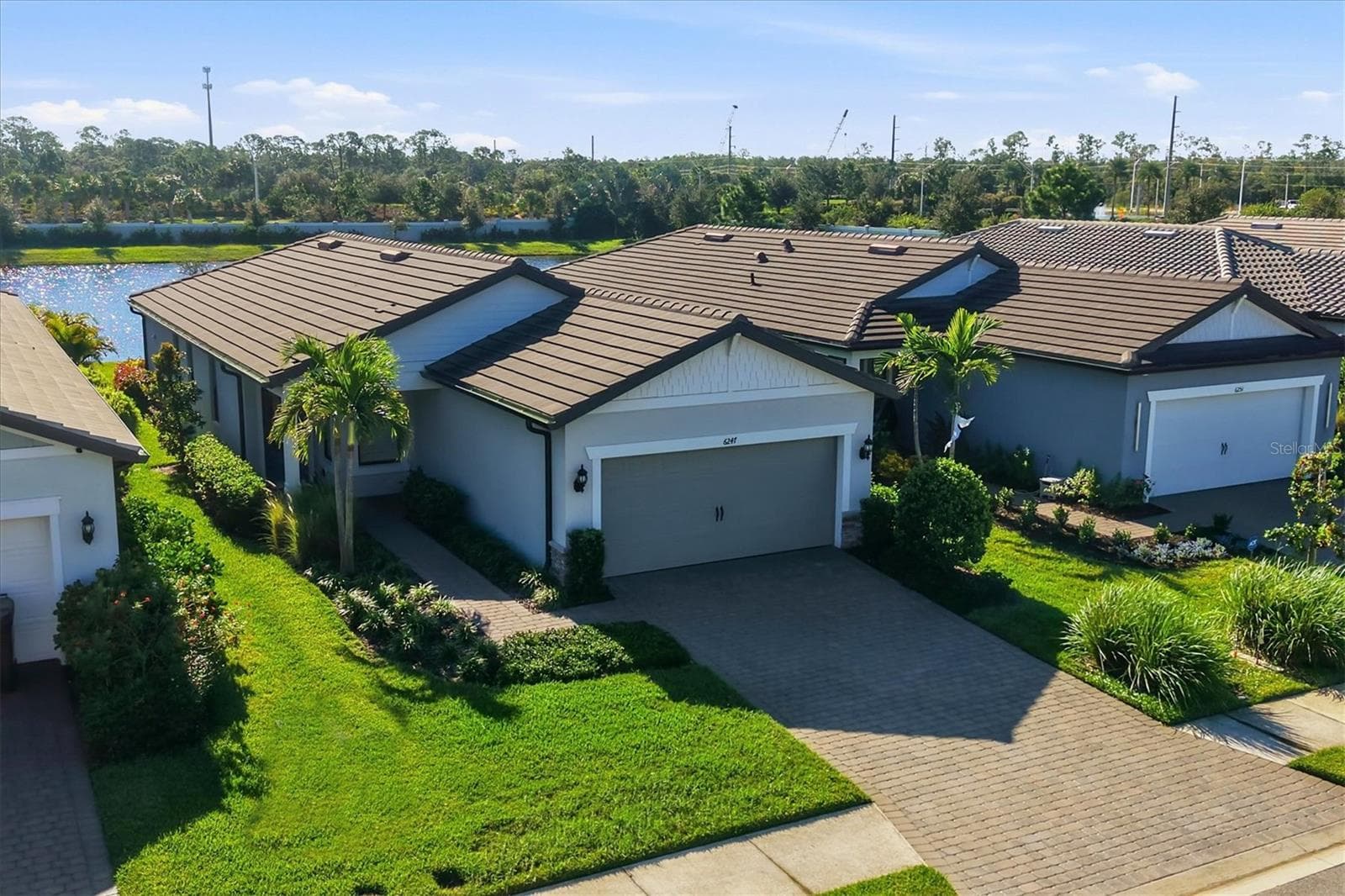 6247 BAYWOOD CT