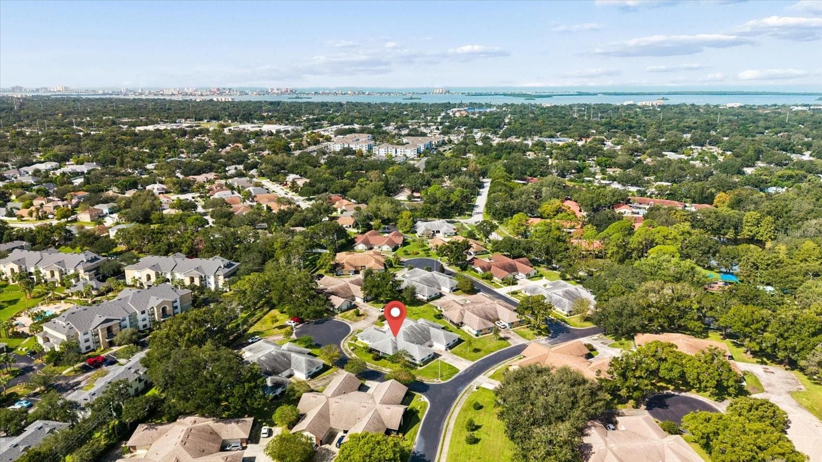 Location Location Location!! Close proximity to the Gulf beaches - NO FLOOD ZONE - 1307 STONEHAVEN LN, DUNEDIN